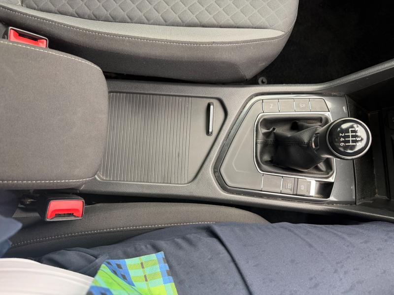 Used Volkswagen Tiguan YR18ZDJ 43