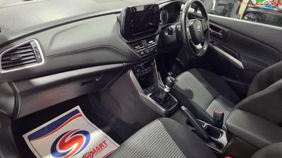 Suzuki S-Cross Photo 6