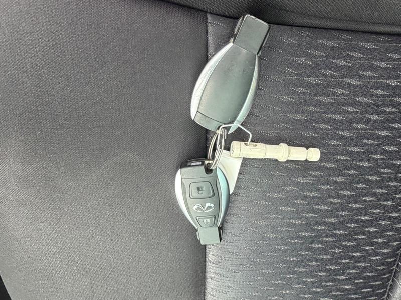 Used Infiniti Q30 YK19YGN 45