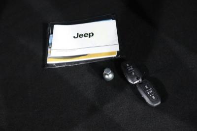 Jeep Avenger Photo 12