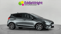 Ford Fiesta Photo 8