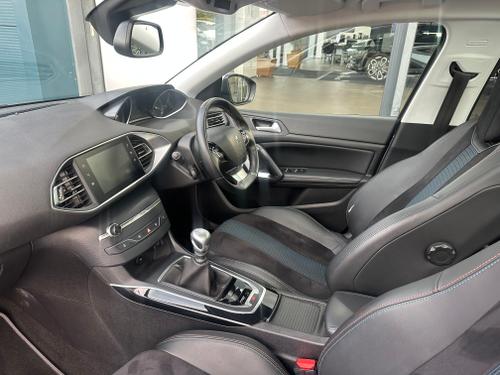 Peugeot 308 SW Photo b001cf0f-1e48-4d04-8874-e45a9dc25d38.jpeg