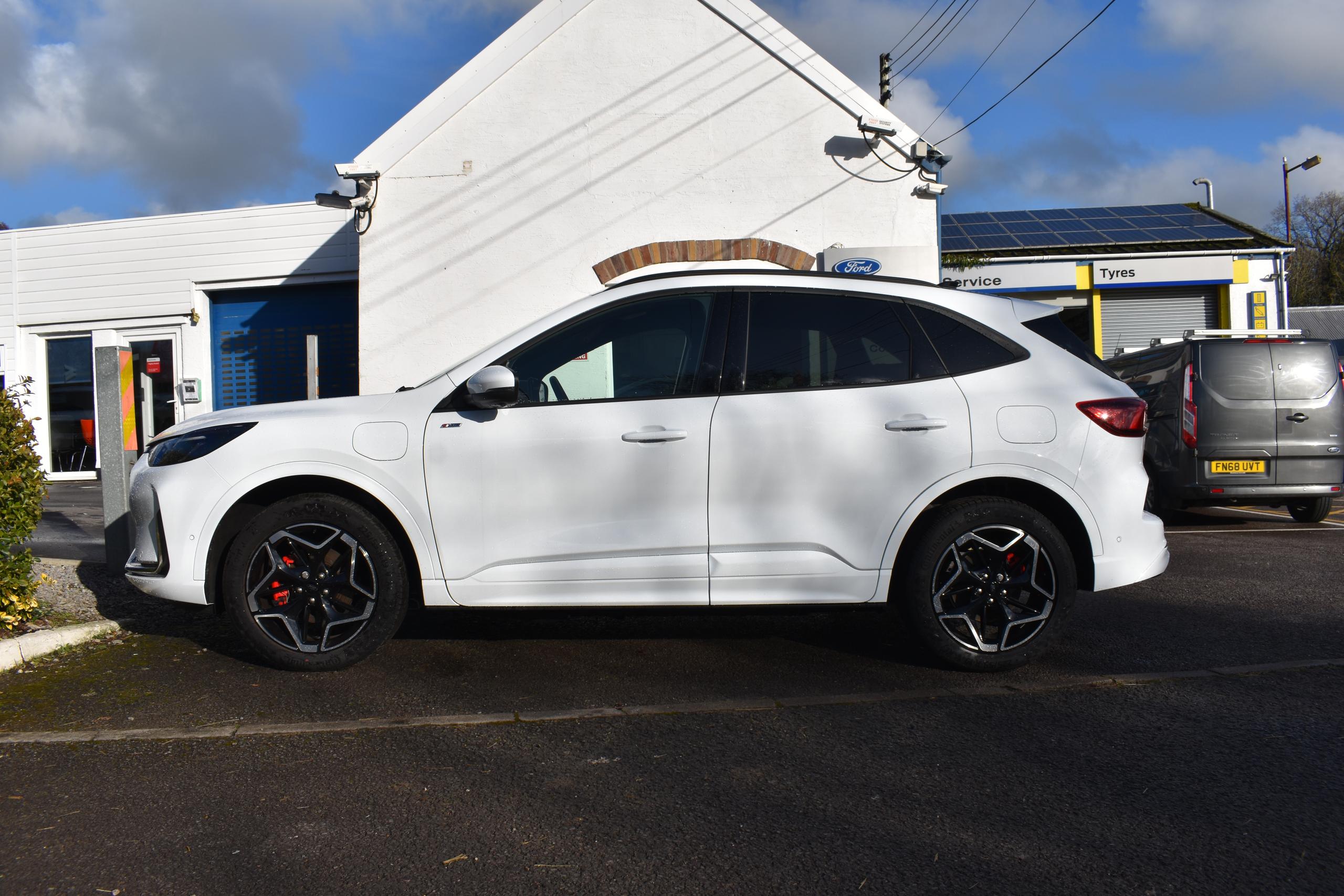 Used Ford KUGA EN74OPT 15