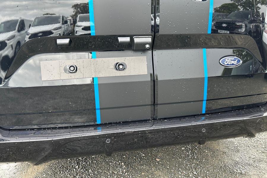 Ford TRANSIT CUSTOM Photo b00e9df1-d11a-496c-bbe3-177ef30b0a93.jpg