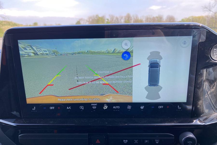 Ford TRANSIT CUSTOM Photo b0121fe5-2681-432e-bd10-1d4b0bf76fbf.jpg