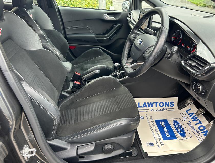 Ford Fiesta Photo b014d8e3-4994-4be7-8222-539139e5d178.jpg