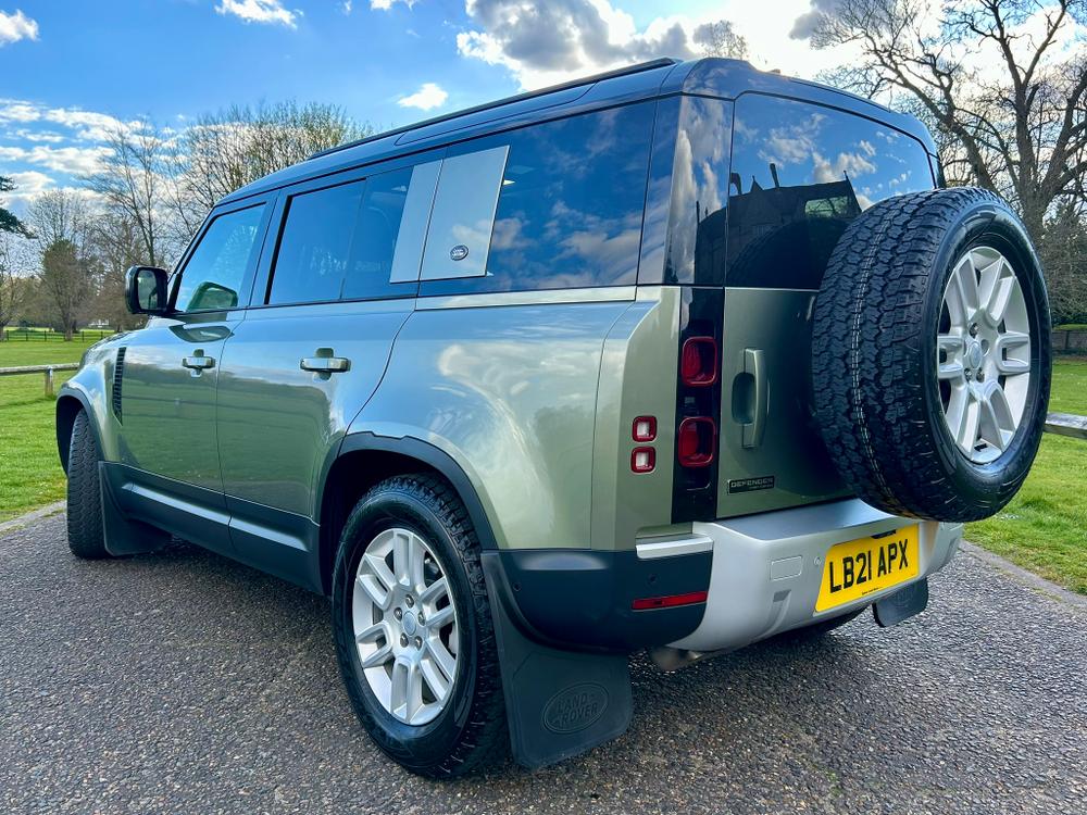 Used Land Rover Defender 110 LB21APX 37