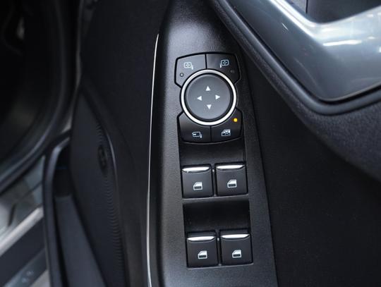Ford Fiesta Photo b02517c8-2bc3-4583-8eeb-79be77c203d3.jpg