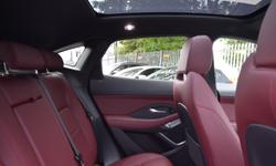 Jaguar E-PACE Photo 28