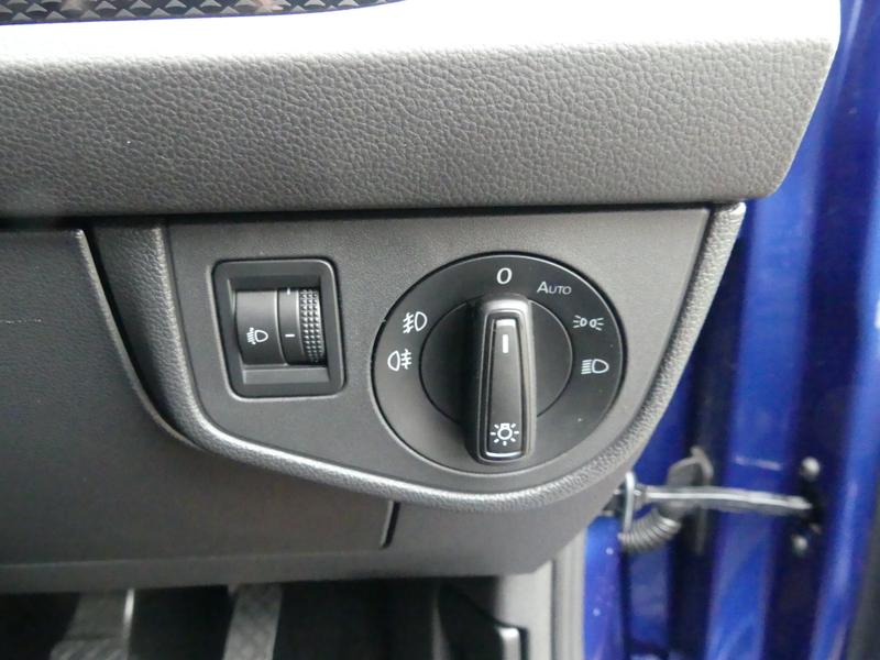 Volkswagen Taigo Photo b053bbc8-08d3-41c8-9c07-9a01a03ce9f5.jpg