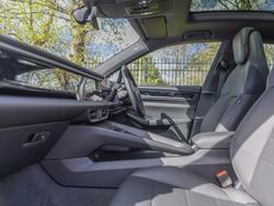 PORSCHE Macan Photo 3