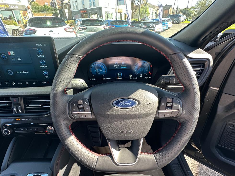 Ford Kuga Photo b0735c77-d715-4450-a39e-f772fd8fd75e.jpeg