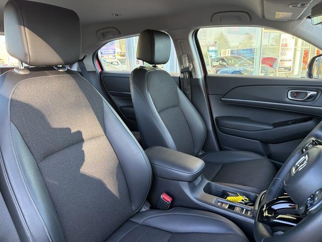 Honda HR-V Photo b0869e57-8066-4a4b-b790-75c2afbafd06.jpg