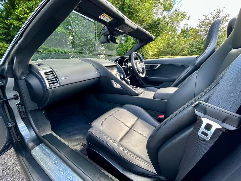 Used Jaguar F-Type M444SAC 32