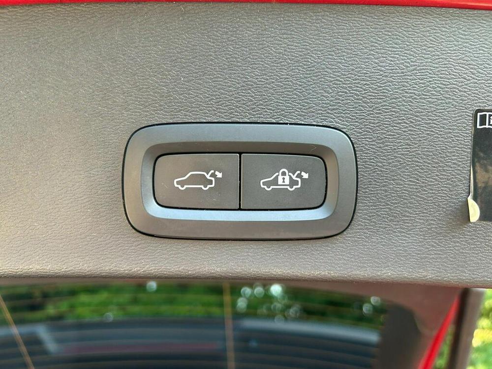 Used Volvo XC40 HN22CJV 35