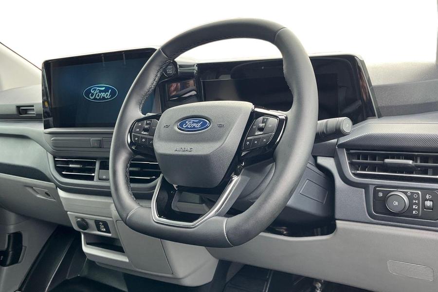 Ford TRANSIT CUSTOM Photo b0a34cc3-7cd2-429b-9d52-506d9a375092.jpg