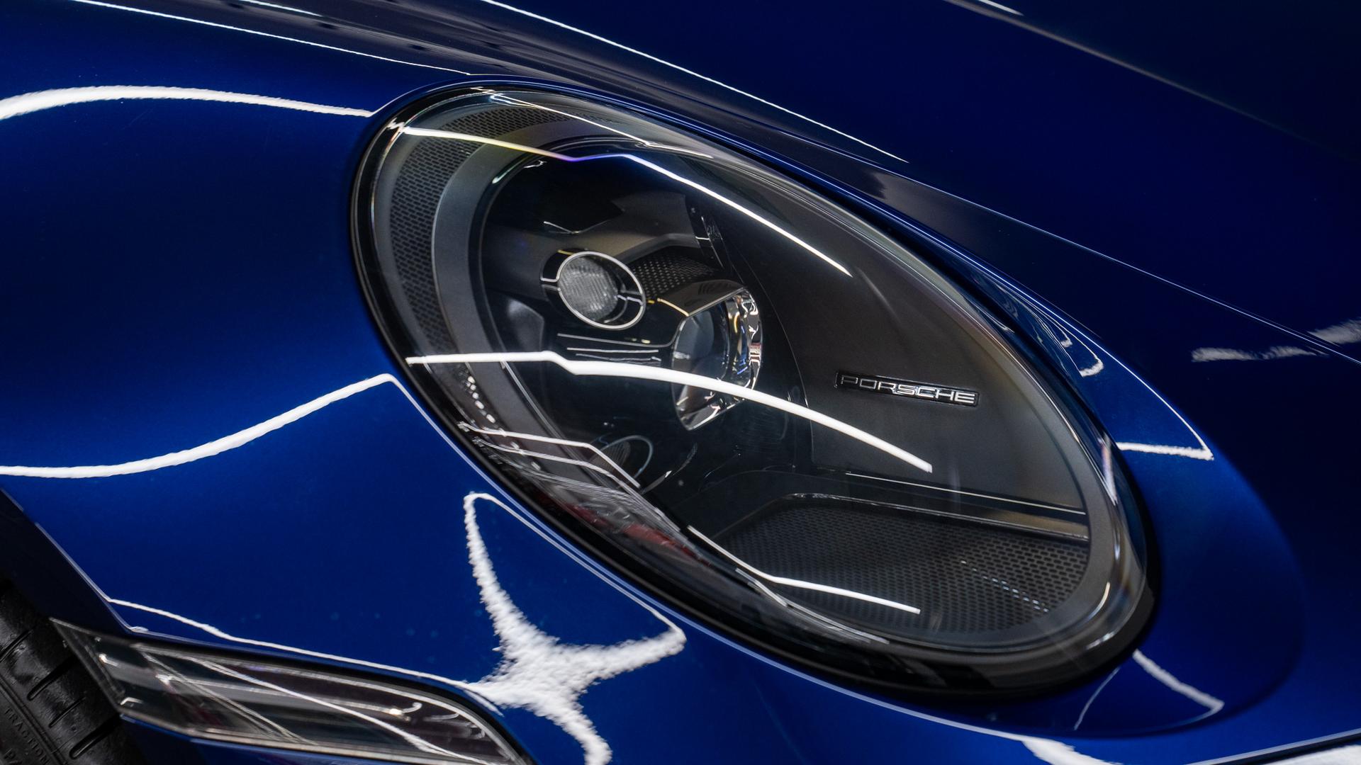 Porsche 911 Photo b0a6437e-e5bf-4f34-a280-b26866cf0d86.jpg