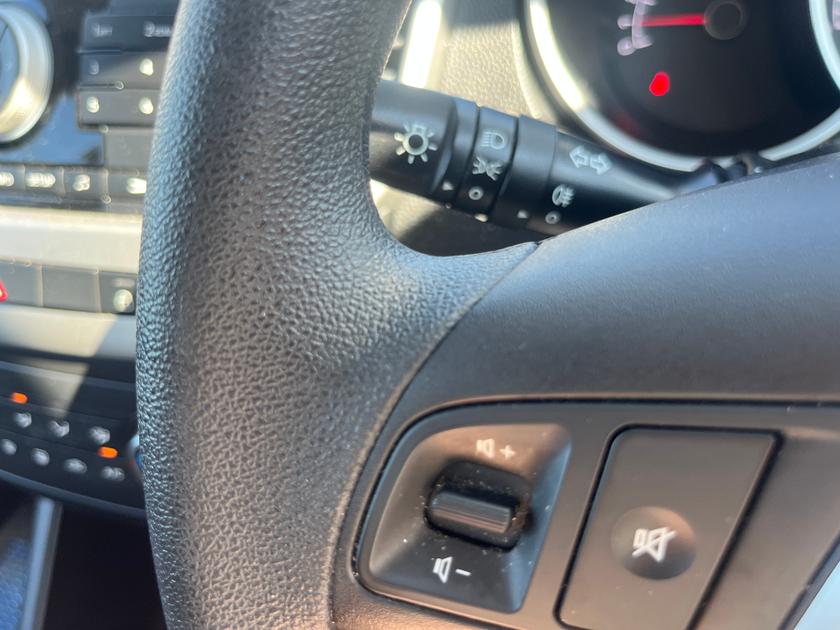 Kia Venga Photo b0a71d40-fd0b-40b2-ac6b-abfb78ef5ea7.jpg