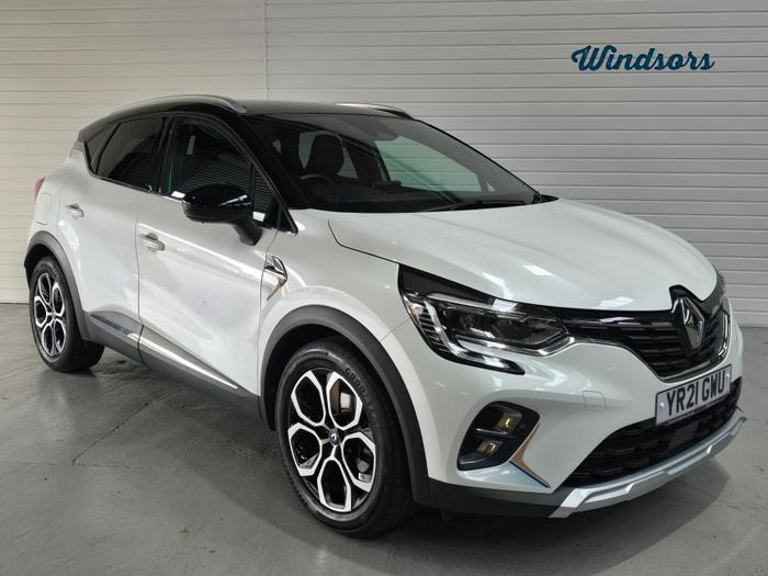 Used 2021 Renault CAPTUR E-TECH LAUNCH EDITION WHITE/BLACK at Windsors of Wallasey