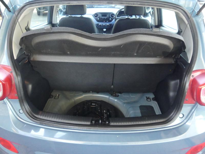 Hyundai i10 Photo b0b64619-4f5b-4d06-9b0d-9ea82d94af39.jpg