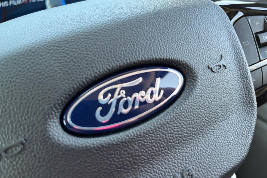 Ford Transit Custom Photo b0b9c928-0900-4c1c-b1e2-0129d71316f2.jpg