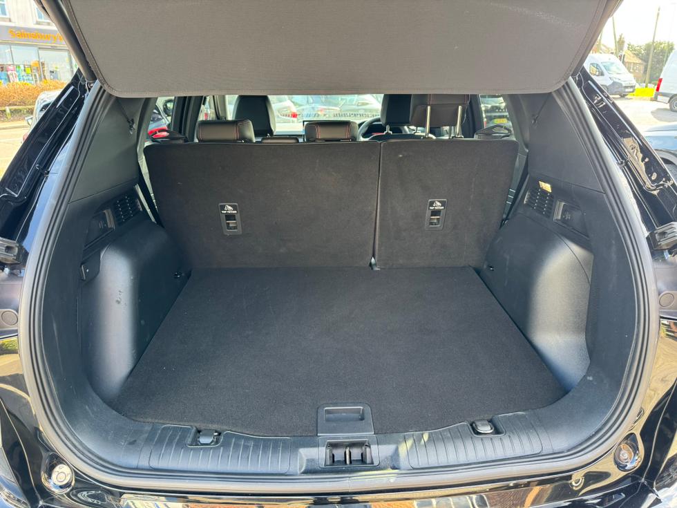 Ford Kuga Photo b0bbdc94-52df-47a4-8a7b-3a675f67b450.JPEG