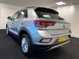 Volkswagen T-Roc Photo 7