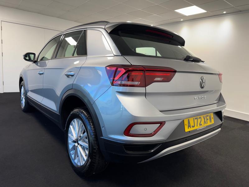 Volkswagen T-Roc Photo b0cad6d5-5ed4-483b-b552-cba4933d1e6b.jpg