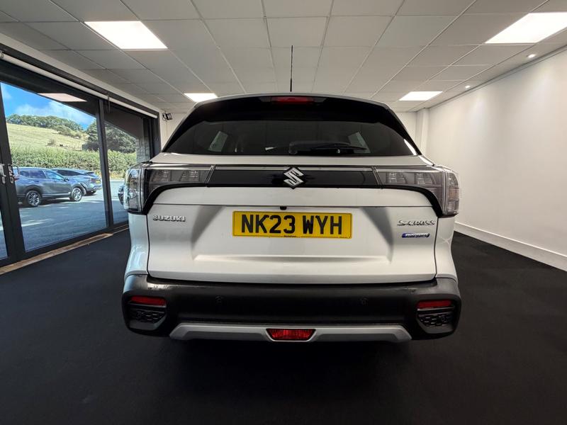 Suzuki S-Cross Photo b0d9a449-ee5a-43fa-822c-11ea3fe3855b.jpg