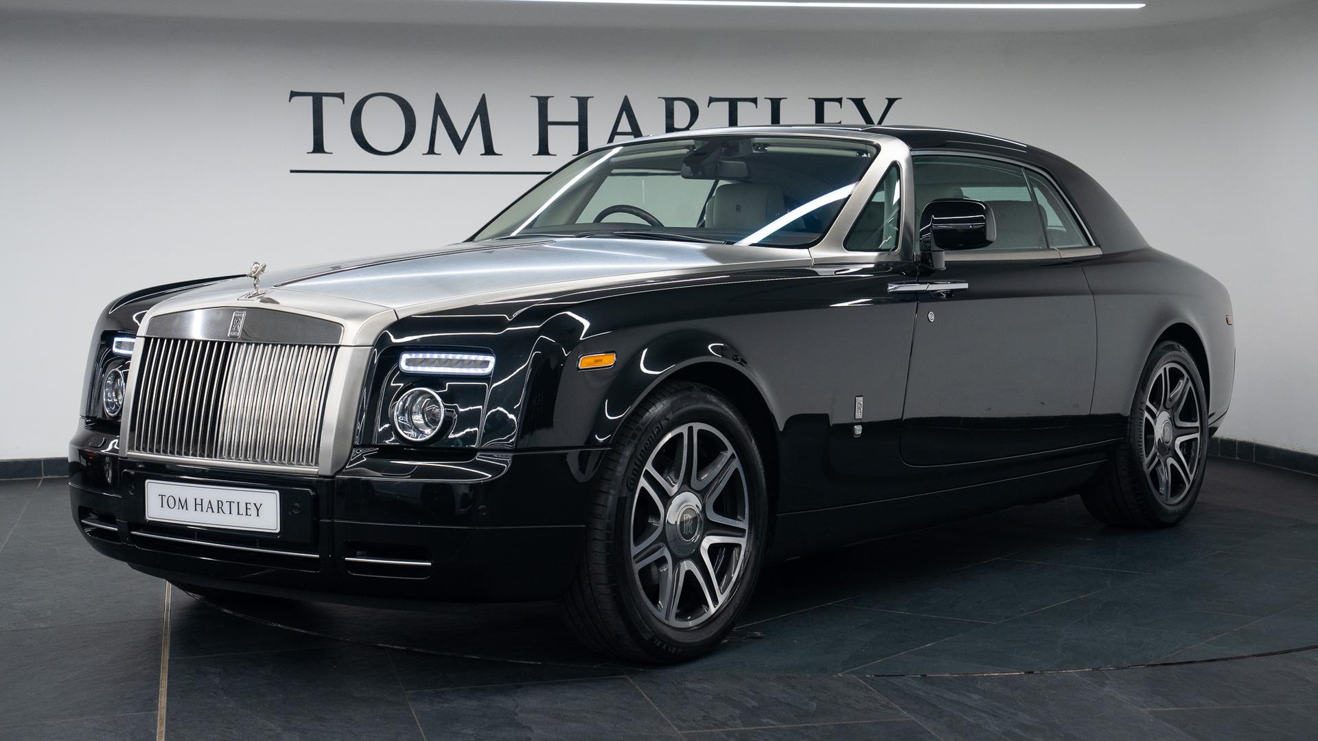 Rolls-Royce Phantom Photo b0daccf5-893d-45db-9e66-593ee4e7e2c8.jpg