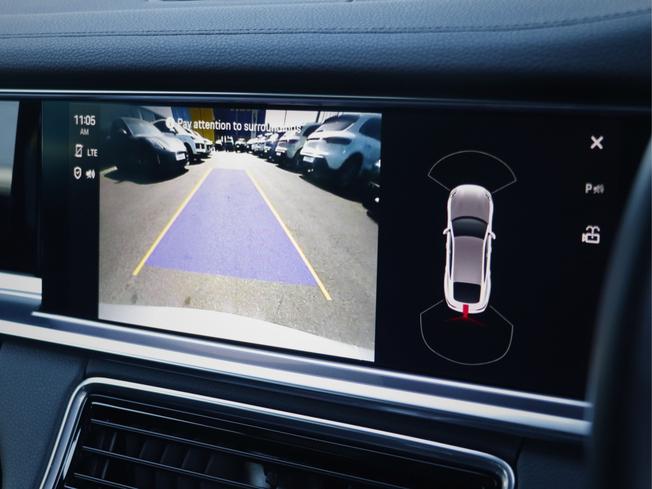 PORSCHE Panamera Photo 20