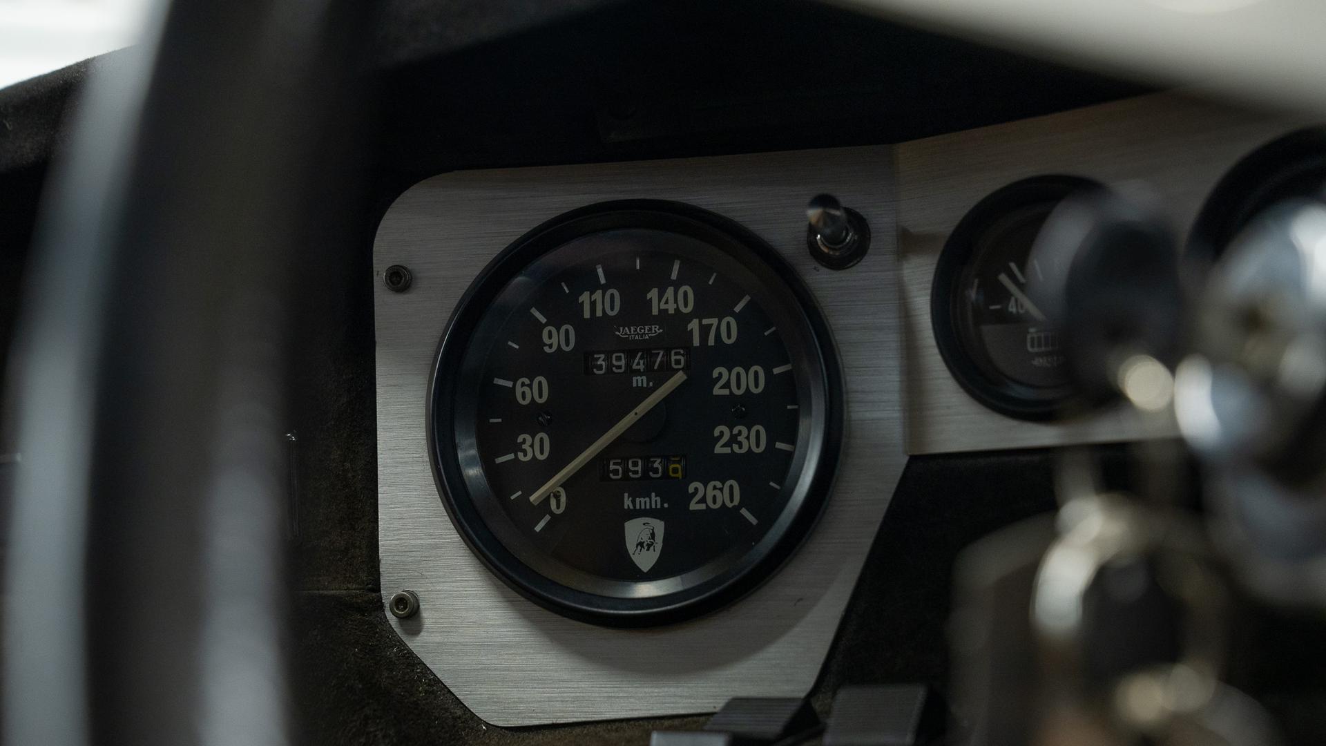 LAMBORGHINI Urraco Photo b0f84b22-308d-49af-9da0-ef96805675e3.jpg