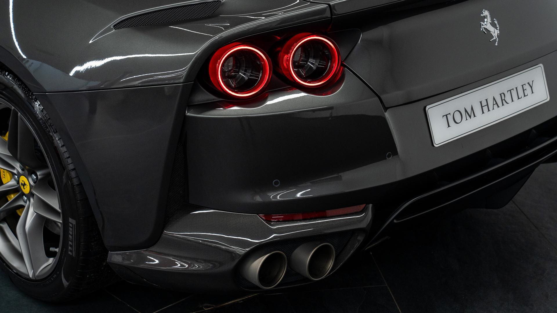 Ferrari 812 Photo b10603ca-4e99-45b4-9b6b-df8dc914d32f.jpg