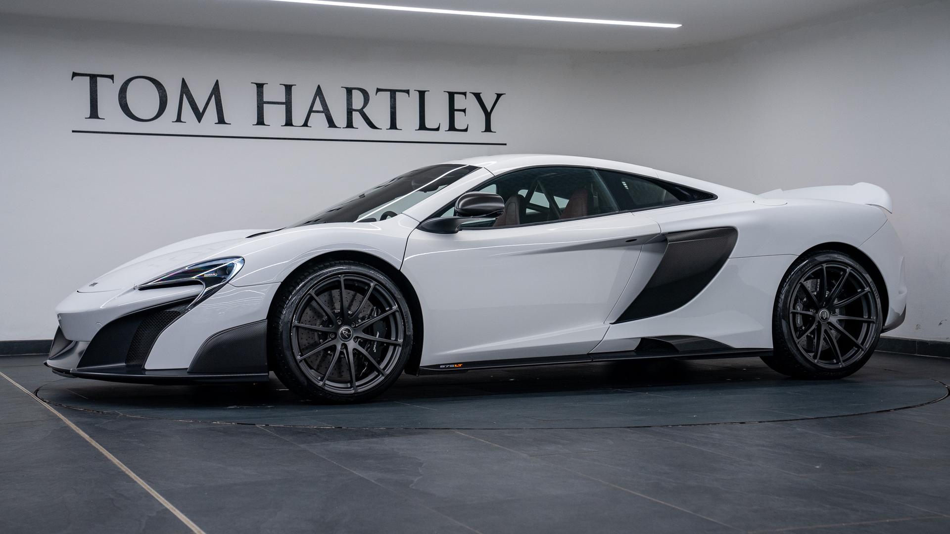 McLaren 675 LT Photo b11b32cd-b59a-42e8-9d80-929c82b3bd1a.jpg