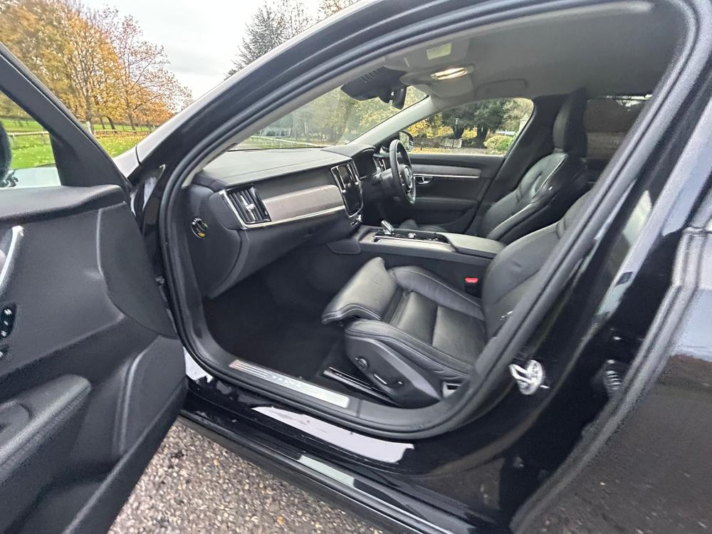 Used Volvo V90 VK22HVV 32
