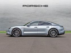 PORSCHE Taycan Photo 5