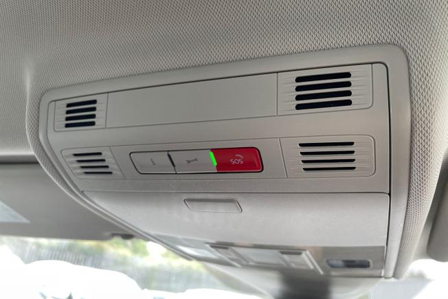 VOLKSWAGEN Taigo Photo 17