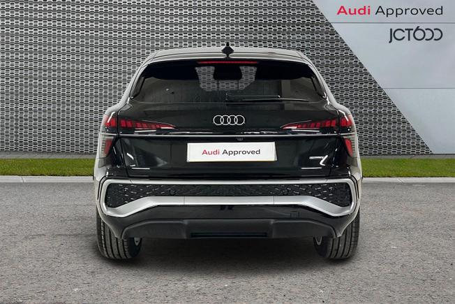 Audi Q3 Photo 8