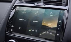 Jaguar E-PACE Photo 19