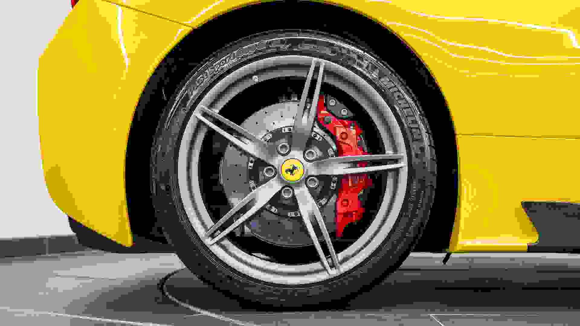 Ferrari 458 Photo b140f147-1817-43f5-9385-c71c917f2866.jpg