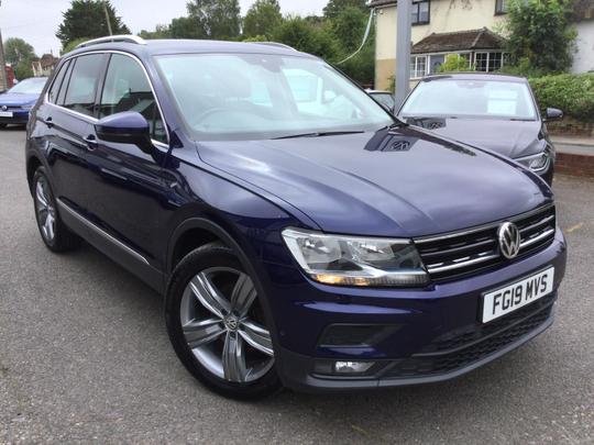Volkswagen Tiguan Photo b144ebc3-cd8e-424d-9164-ecc7c67c3096.jpg