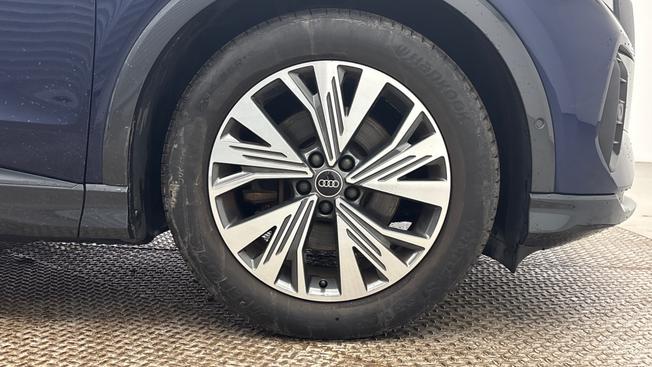 AUDI Q4 E-Tron Photo 5