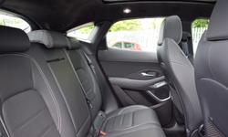 Jaguar E-PACE Photo 30