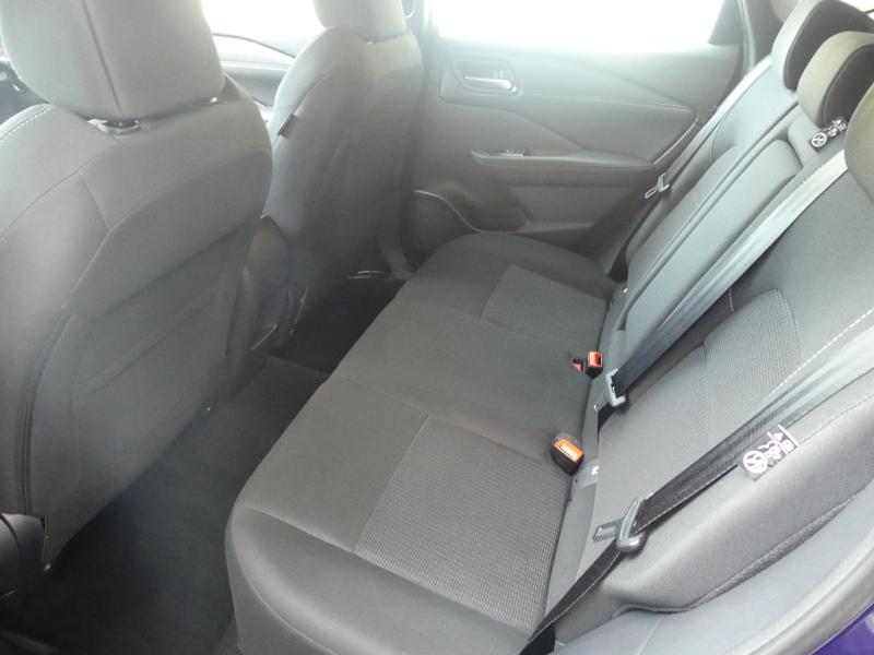 Nissan Qashqai Photo b1572279-ce9c-4171-b1a3-40a68b0c9a35.jpg