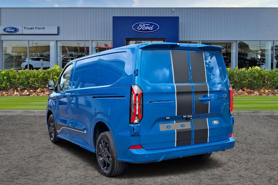 Ford E-TRANSIT CUSTOM Photo b1585bd6-33cb-4291-9a9d-6706bae4b3f8.jpg