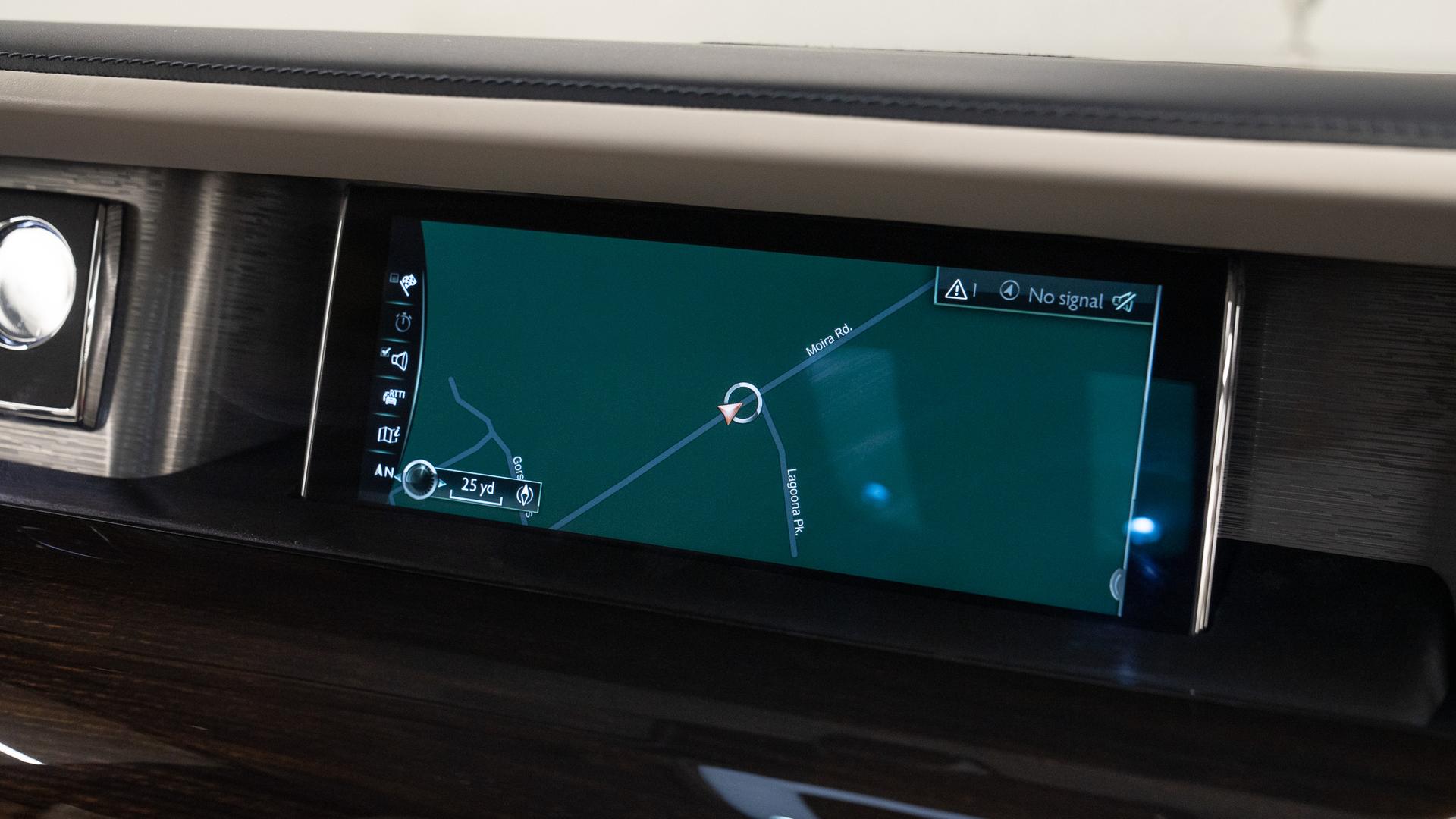 Rolls-Royce Phantom Photo b1589501-c108-470e-865b-c372bdf14498.jpg