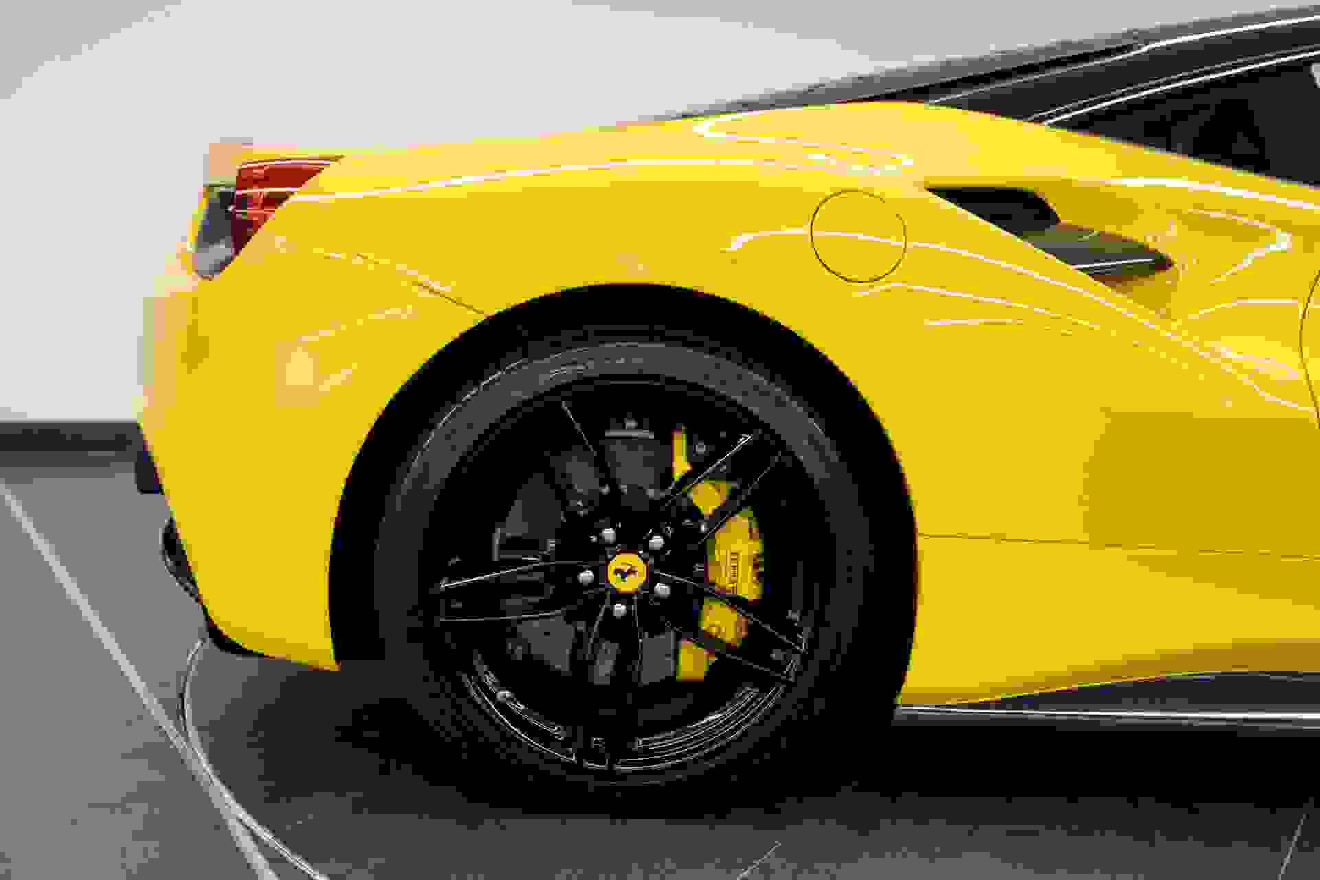 Ferrari 488 Photo b1607962-250f-4219-9c76-bf1be585266b.jpg