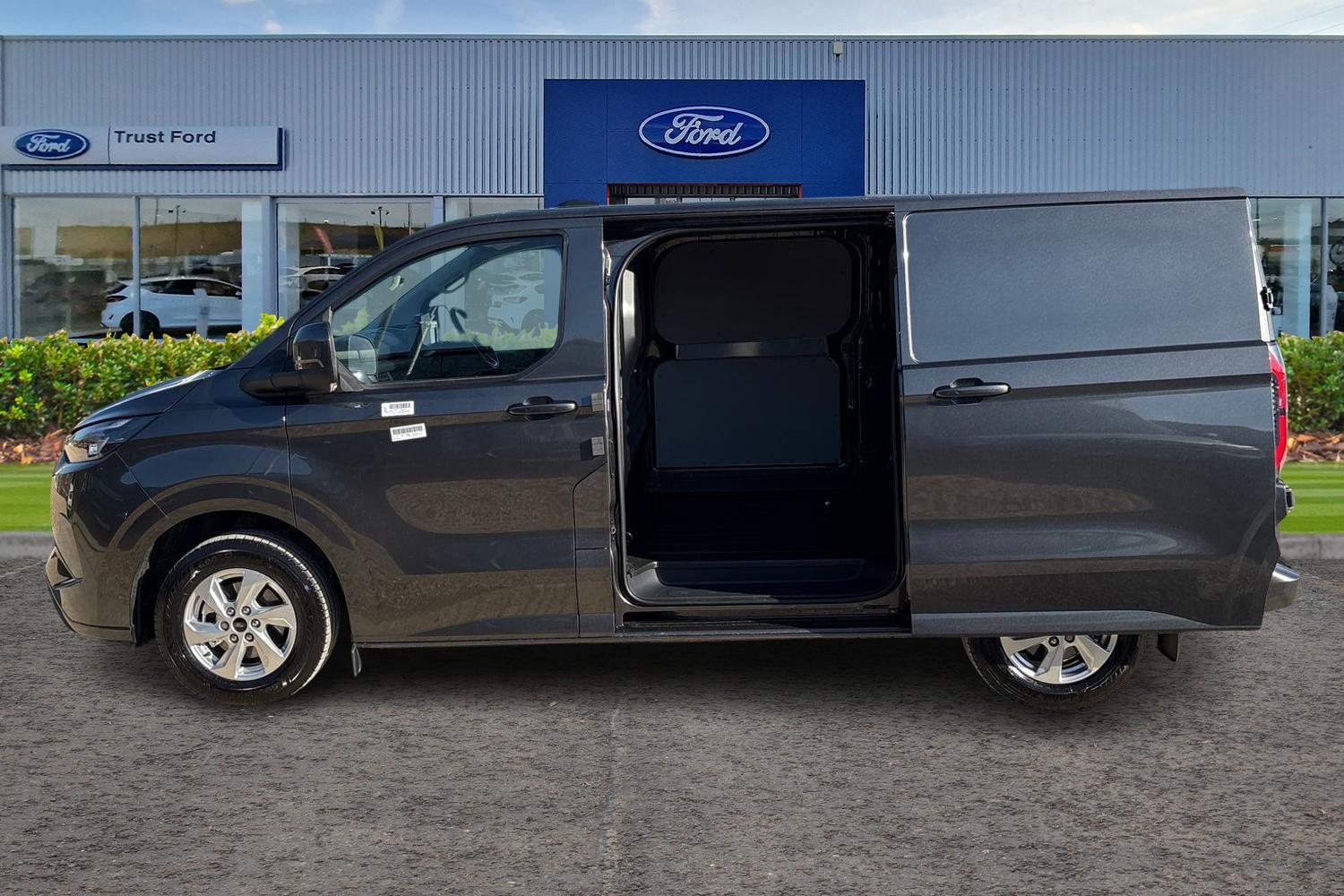 Ford E-TRANSIT CUSTOM Photo 5