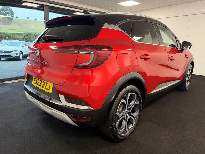 Renault Captur Photo b174d55d-b4e3-4732-9b10-7f003afcbda6.jpg