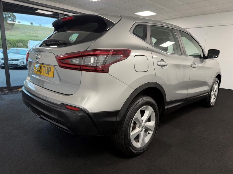 Nissan Qashqai Photo b17634c9-dd3b-4f71-9102-5deba9592ab5.jpg